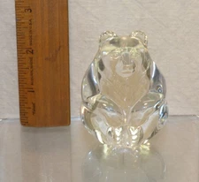 Signed STEUBEN Crystal Art Glass BEAR Hand Cooler Paperweight Vintage Figurine