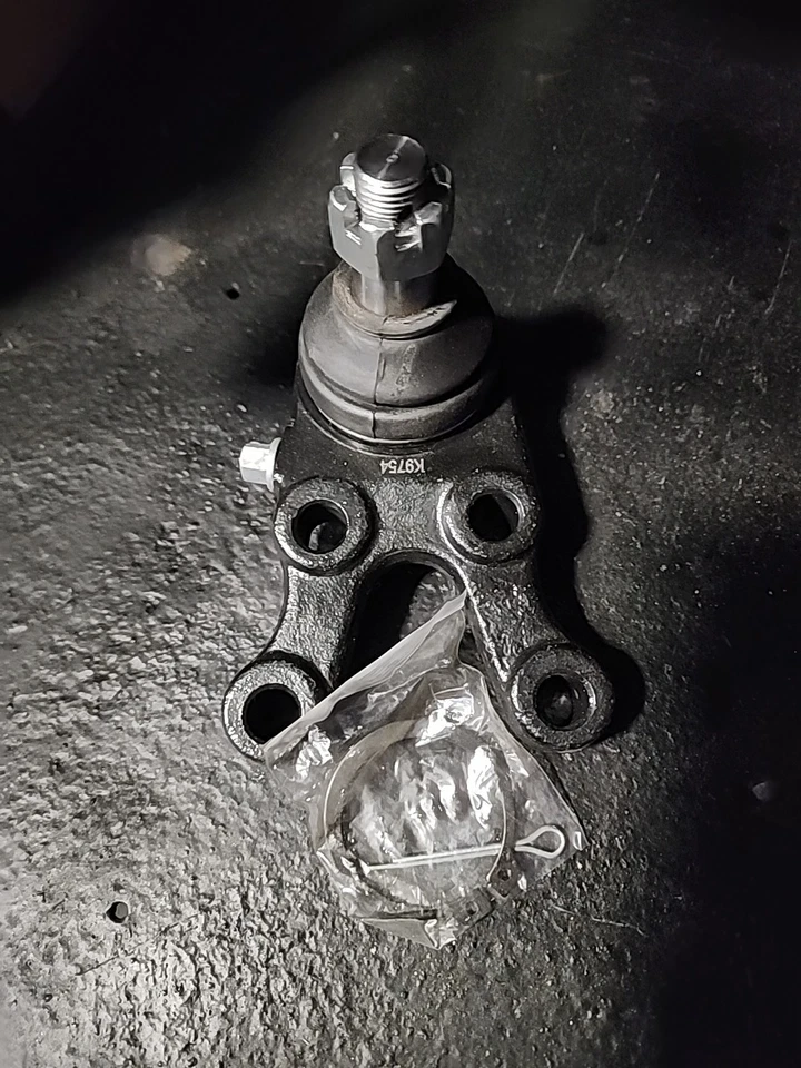 Front Suspension LEFT DRIVER Lower Ball Joint for Mitsubishi Montero Sport - Image 2 of 4