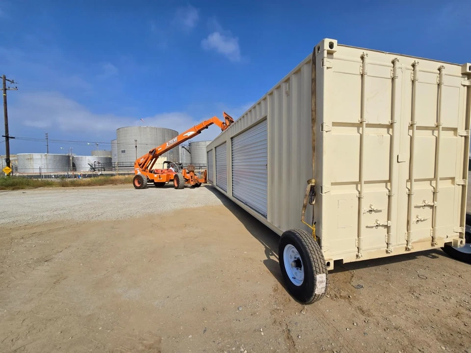 PAIR SHIPPING CONTAINER WHEELS WITH HUB (For Ford Stud Pattern) - image 3 of 3