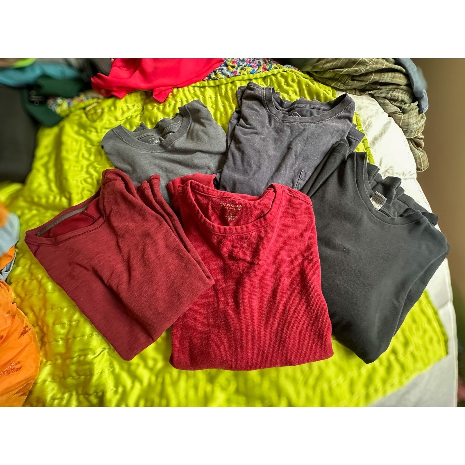Mens Long Sleeve Casual Tops 5 Total Sz large Various Colors And Brands