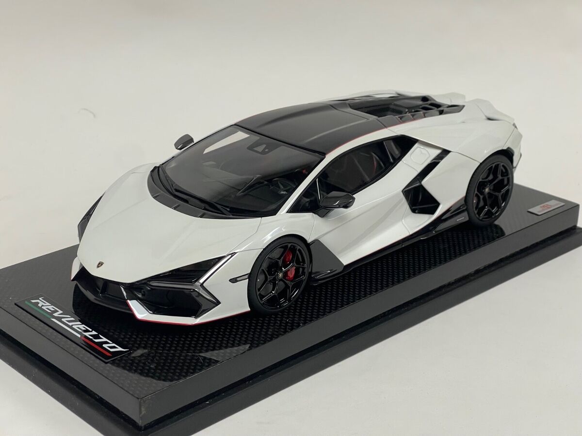 1/18 MR Collection Lamborghini Revuelto in Siderale White 1/18 MR Collection Lamborghini Revuelto in Siderale White