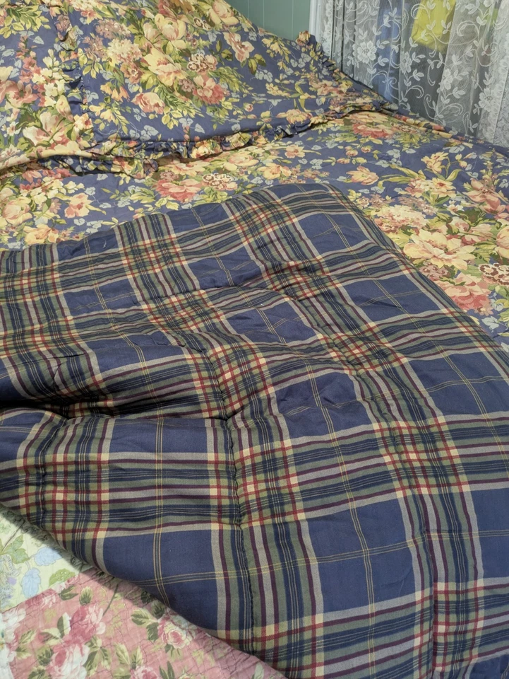 Raymond Waites King Size Blue Multicolor Cottage Floral plaid Comforter & Shams - Image 4 of 4