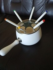Fonduetopf mit Gabeln