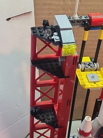 Lego City 3368 Space Center & 3365 Moon Buggy