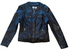 Women  s Jacket Size Large