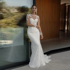 Classic O Neck Mermaid Wedding Dresses Long Sleeve Applique Backless Bridal Gown