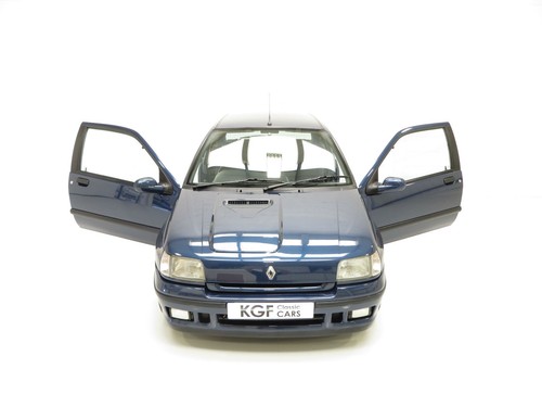 An Exceptional Renault Clio Williams 2 with Only 55,113 Miles from New. - Picture 4 of 12