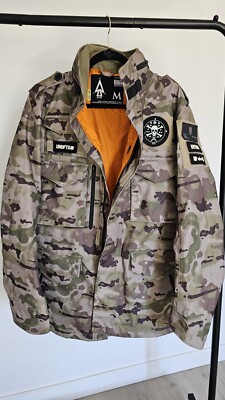 M65 ジャケット バートン アンディフィーテッド アルファインダストリーズ Burton x Undefeated x Alpha M-65 Trench Jacket - Men's