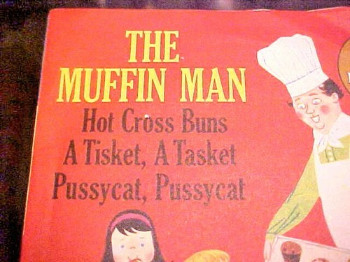 NEW OLD STOCK Vintage Golden Records The Muffin Man 45 RPM 7" Sandpiper Chorus - Picture 3 of 4
