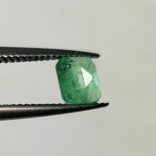 0,92 quilates - Esmeralda natural buen brillo gema verde forma cuadrada Zambia - 4344 - Imagen 2 de 2