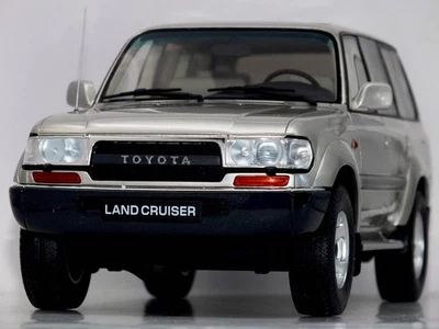 TOYOTA LAND CRUISER HJ80 4WD FULL TIRE 4K1 BEIGE 1992 OTTOMOBILE OT438 1:18 LHD - Photo 1/4
