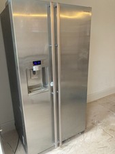 Samsung Side-by-side American Fridge Freezer With ice And Water Dispenser