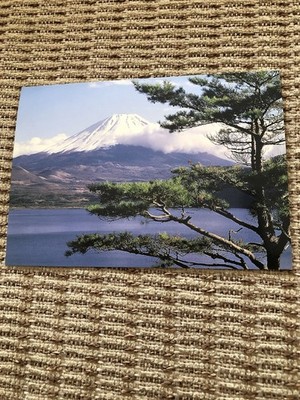 Unused Postcard - MT FUJI - Japan - Lakes At the Base Of Mt Fuji