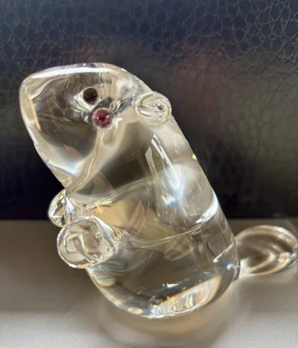 Signed Steuben Beaver Garnet Eyes Excellent Condition