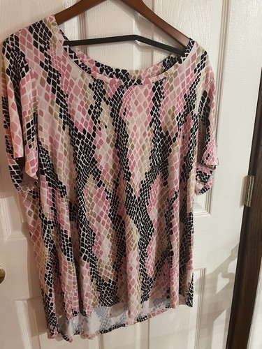 Women's JM Collection Pink Print Tee Shirt. Size 2X