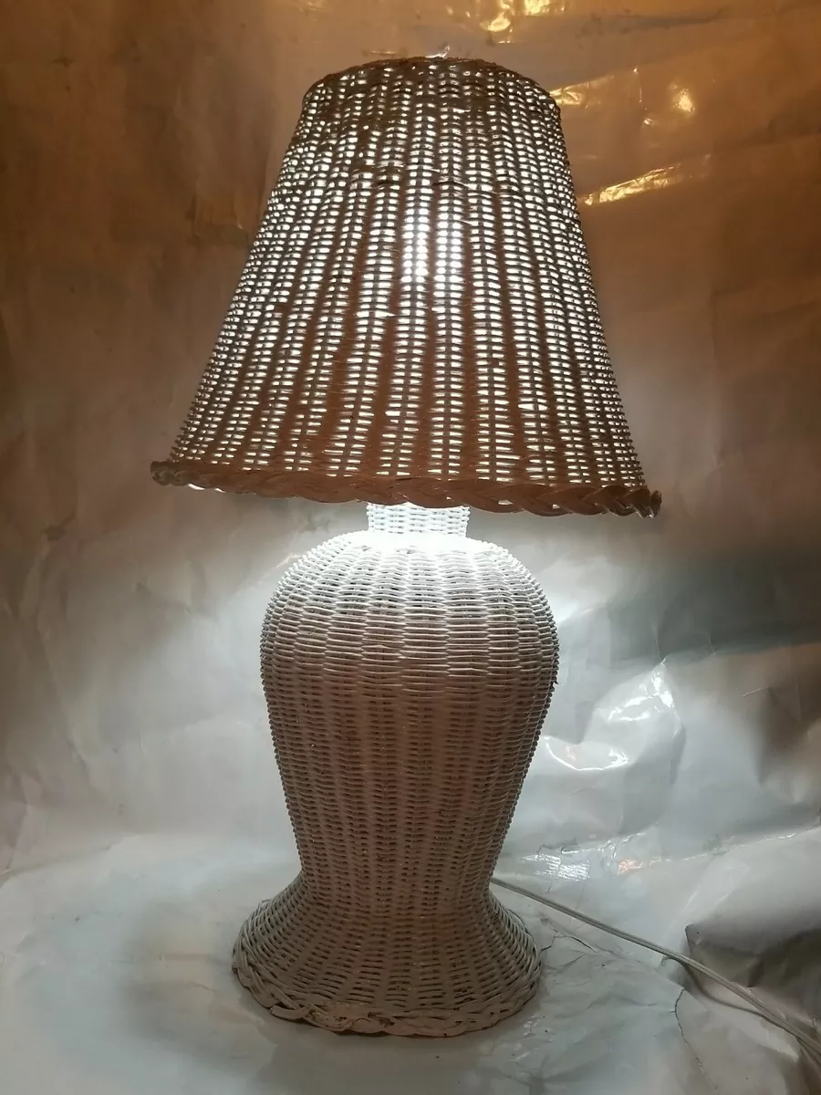 Vintage White WICKER TABLE LAMP 26