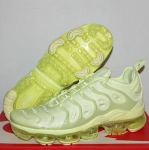 vapormax volt womens