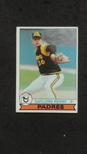 1979 Topps Baseball card # 321 Gaylord Perry  ( VERY GOOD CONDITION)