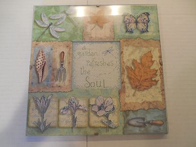 ''A Garden Refreshes the Soul'' Wall Art Hanging Plaque Hand Stitched Center