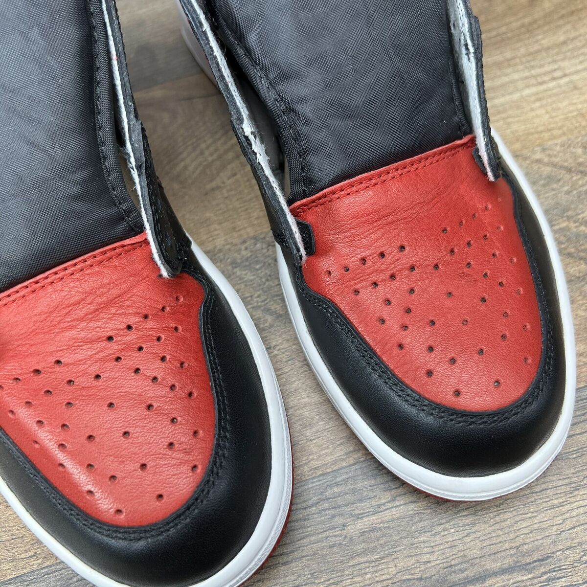 Air Jordan 1 Retro OG High Bred Banned 2016 Size 9.5 Mens Air Jordan 1 Retro OG High Bred Banned 2016 Size 9.5 Mens