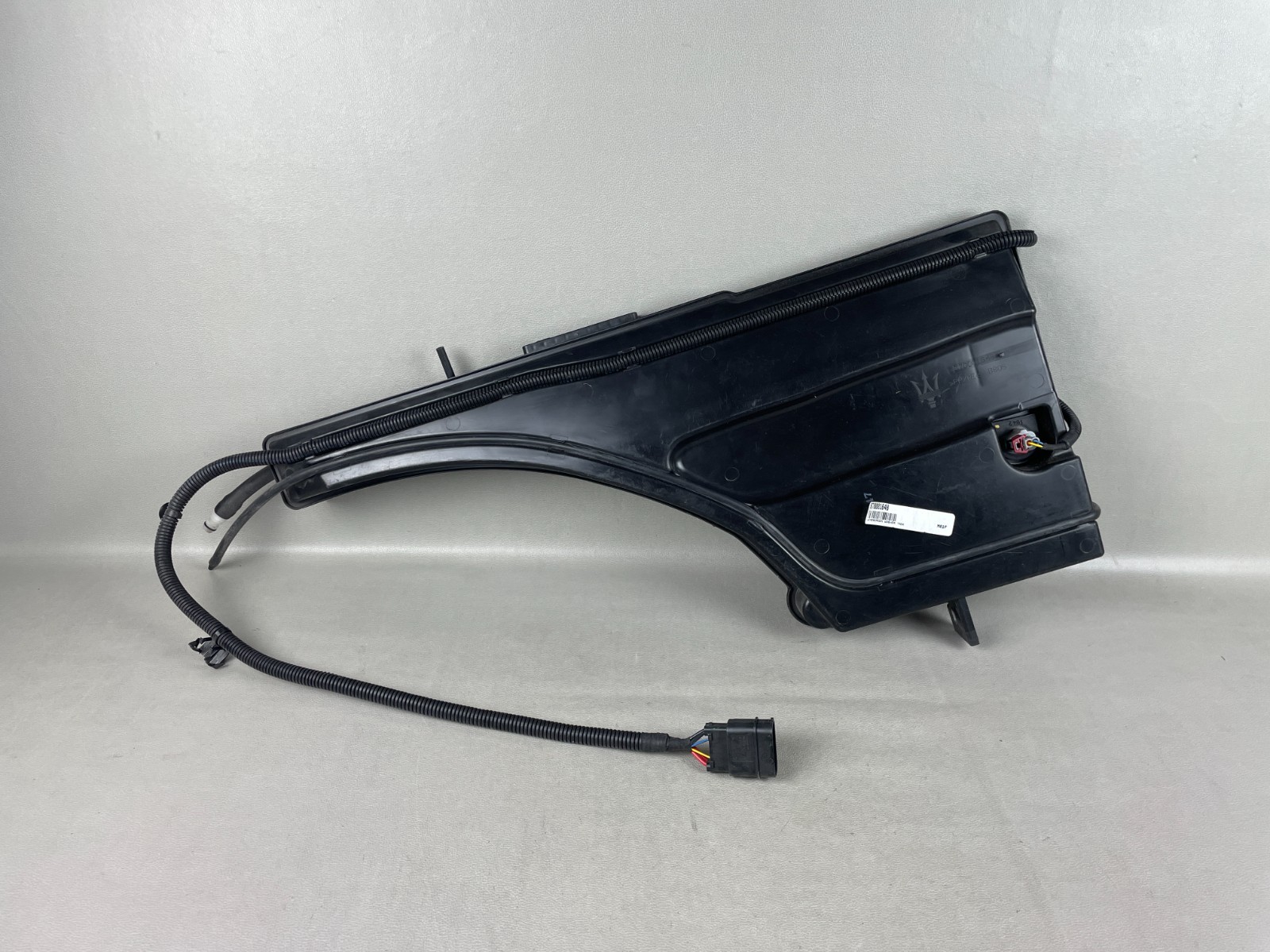 New! 2014-2020 Maserati Quattroporte Windscreen Washer Tank OEM