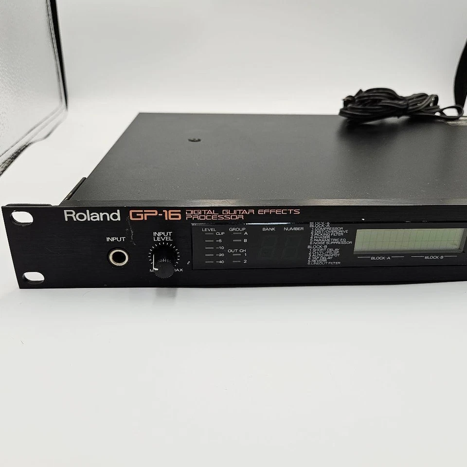 Roland Japan GP-16 Vintage Digital Guitar Effects Processor Level Group Sound - Image 2 of 4
