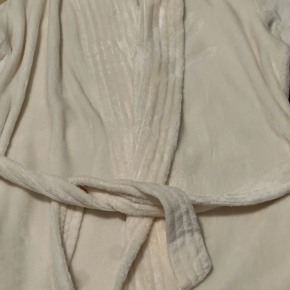 Eberjey Feminino Roupão Pequeno Chalé Cinto Pelúcia Nuvem Marfim - Imagem 4 de 4