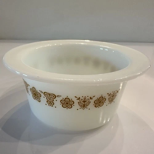 Pyrex Corning NY USA Butterfly # 75 Butter Margarine White Gold Bowl Dish
