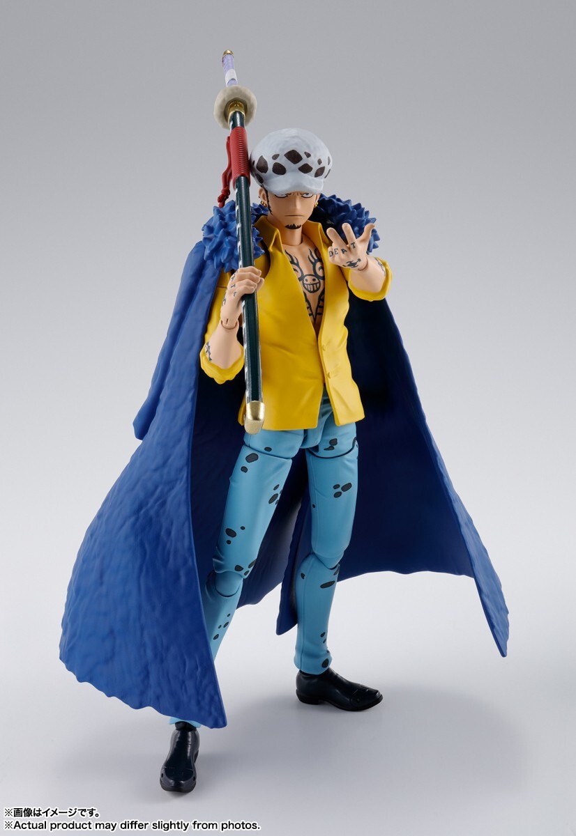 S.H.Figuarts Trafalgar D. Water Law Invasion of Onigashima