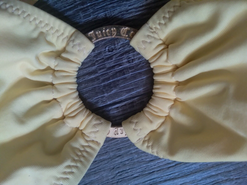 New $65.- Juicy Couture Yellow Bikini Swimsuit Top Small Halter Logo Ring Y2K - Picture 3 of 5