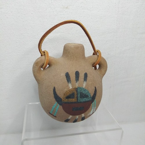 Navajo Sand Art Pottery Handled Vase 4” Hand Painted Signed E Yazzie - Picture 6 of 16