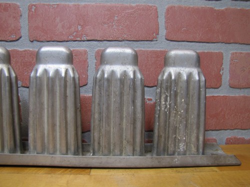 Insegna stampo metallo industriale vintage CICCIOLO GELATO POP DCA PAT PEND otto barre - Foto 9 di 12