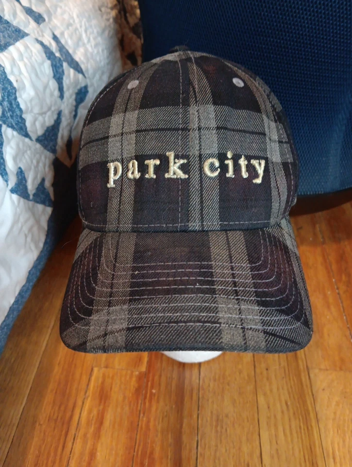 Rare Park City Utah Plaid Fitted Cap Hat Embroidered FlexFit Size S - M YUPOONG - Image 2 of 4
