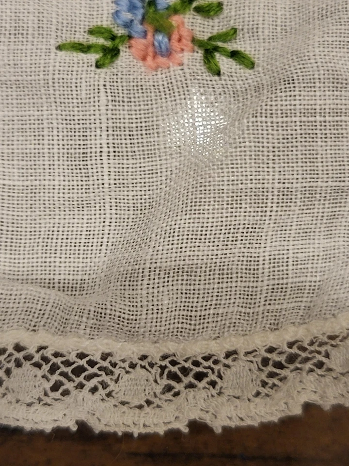 Heirloom Hand-Embroidered Madeira Floral Wedding Handkerchief Pink White Crochet - Image 3 of 4