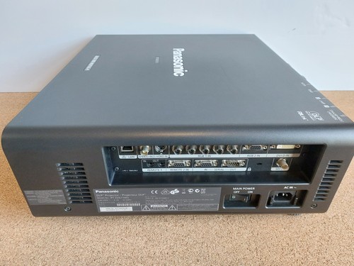 Bundle Panasonic PT-DZ6710 + OTTICA ET-DLE150 6000 ANSI lumen WUXGA DLP - Zdjęcie 10 z 20