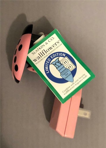 Bath & Body Works Pink LADYBUG Wallflower Plug In Limited Edition SLATKIN NWT - Picture 2 of 2