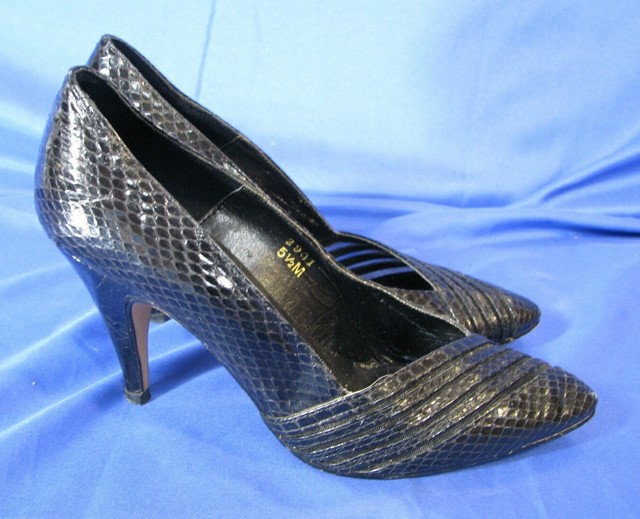 j renee snakeskin shoes