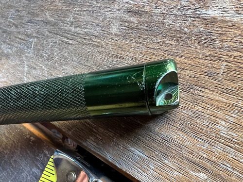 MagLite Snap On Tools AA Flashlight - Picture 8 of 11