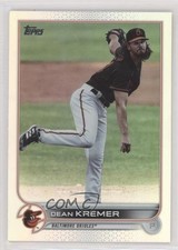2022 Topps Series 2 Rainbow Foil Dean Kremer #340 kq9