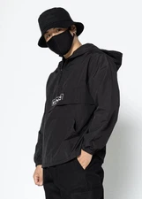 Konus Men's Essential Logo Anorak in Black