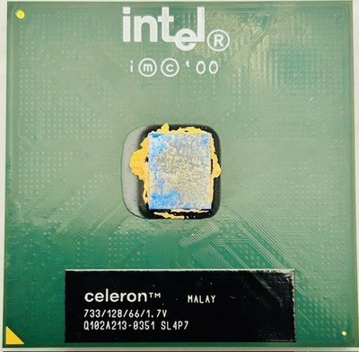 Intel Celeron SL4P7 733MHz / 128KB / 66MHz Sockel 370 Prozessor Coppermine Core