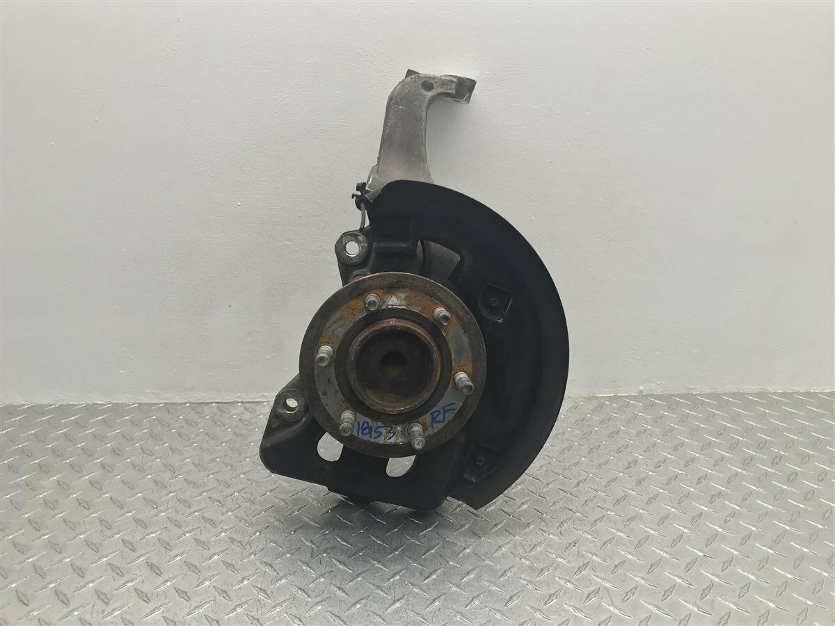 03-06 Ford Expedition 4x2 RH Passenger Side Spindle Knuckle OEM