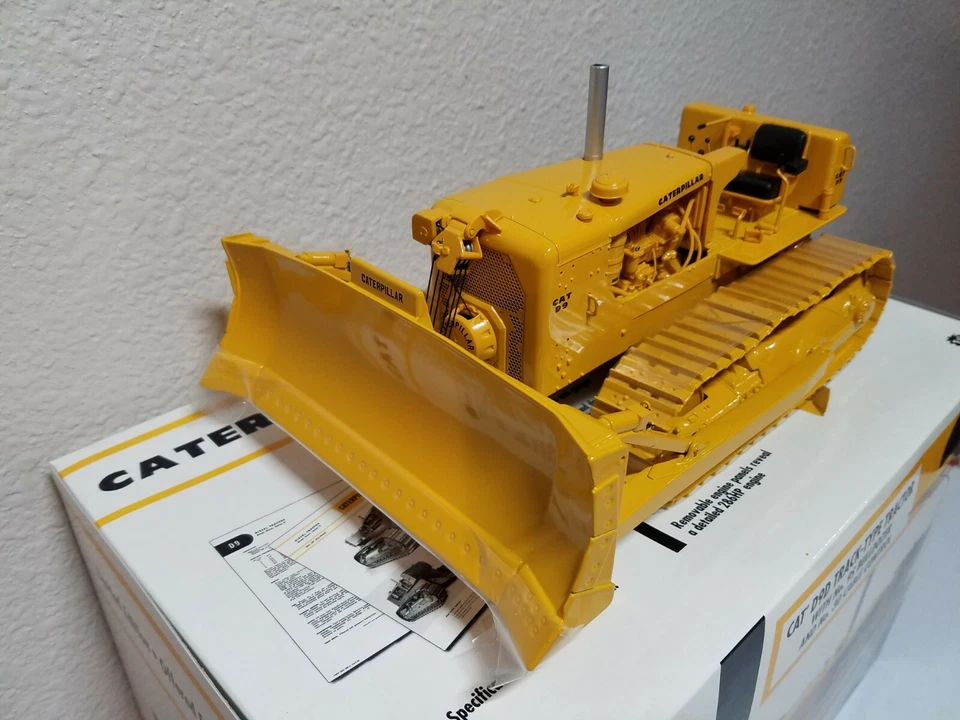 Caterpillar D9 Series D Tractor Cable Blade - First Gear 1:25 Scale #49-0123 New - Image 3 of 4