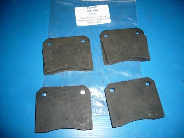 Plaquettes de freins avant pour rouler en sécurité avec votre Peugeot 404