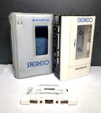 Vintage Sanyo M4430 Stereo Cassette Player With Soft Case See VIDEO M 4430