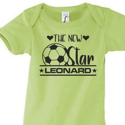Baby Body Strampler Geburt Geschenk Textil Druck Babybody Fußball Star + Name 76