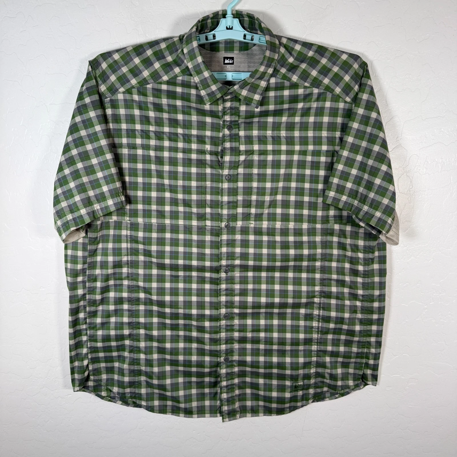 REI Shirt Mens XL Green Button Up Sahara Outdoor Fishing Hiking Vented Plaid