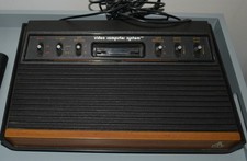 Vintage Atari 2600 Woody Console - Spares or Repair