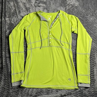 Mountain hardware green long sleeve size Medium