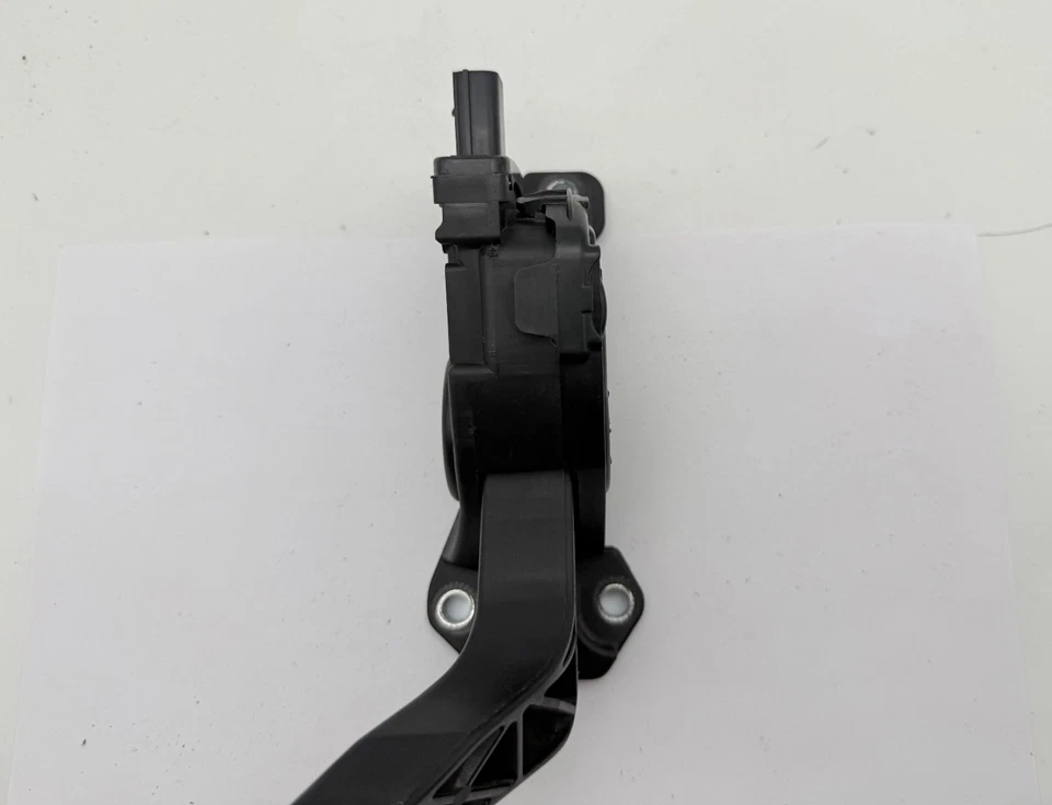 OEM 08-14 Ford E250 E150 E350 Cargo Van Gas Accelerator Pedal Position Sensor - Image 3 of 4